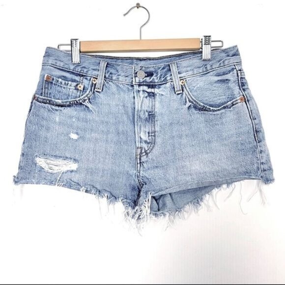 Levi's 501 High rise Distressed Medium Wash Cut Off Shorts Size 29 - Picture 1 of 7